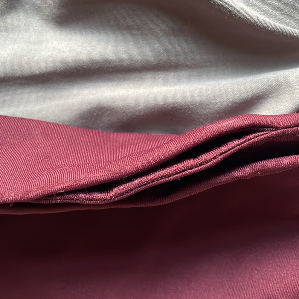 maroon lulu lemon leggings with pockets - Picture 5 of 5
